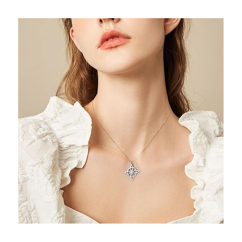 Dije Collar Mediano Nudo Bruja Celta Liso Acero Inoxidable