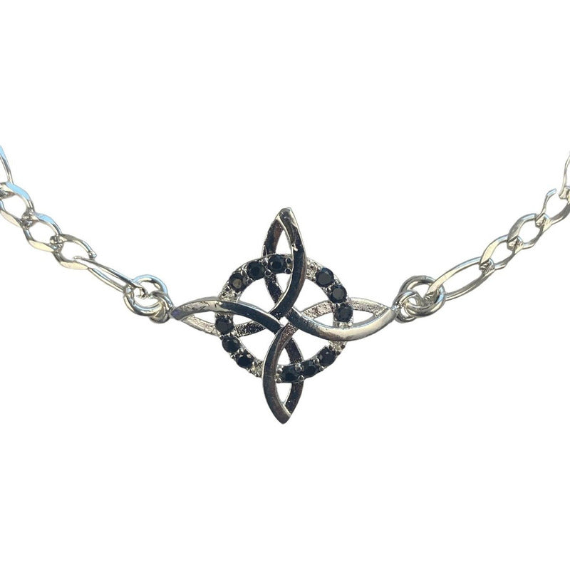 Pulsera Ajustable Nudo De Bruja Varios Colores En Plata 925