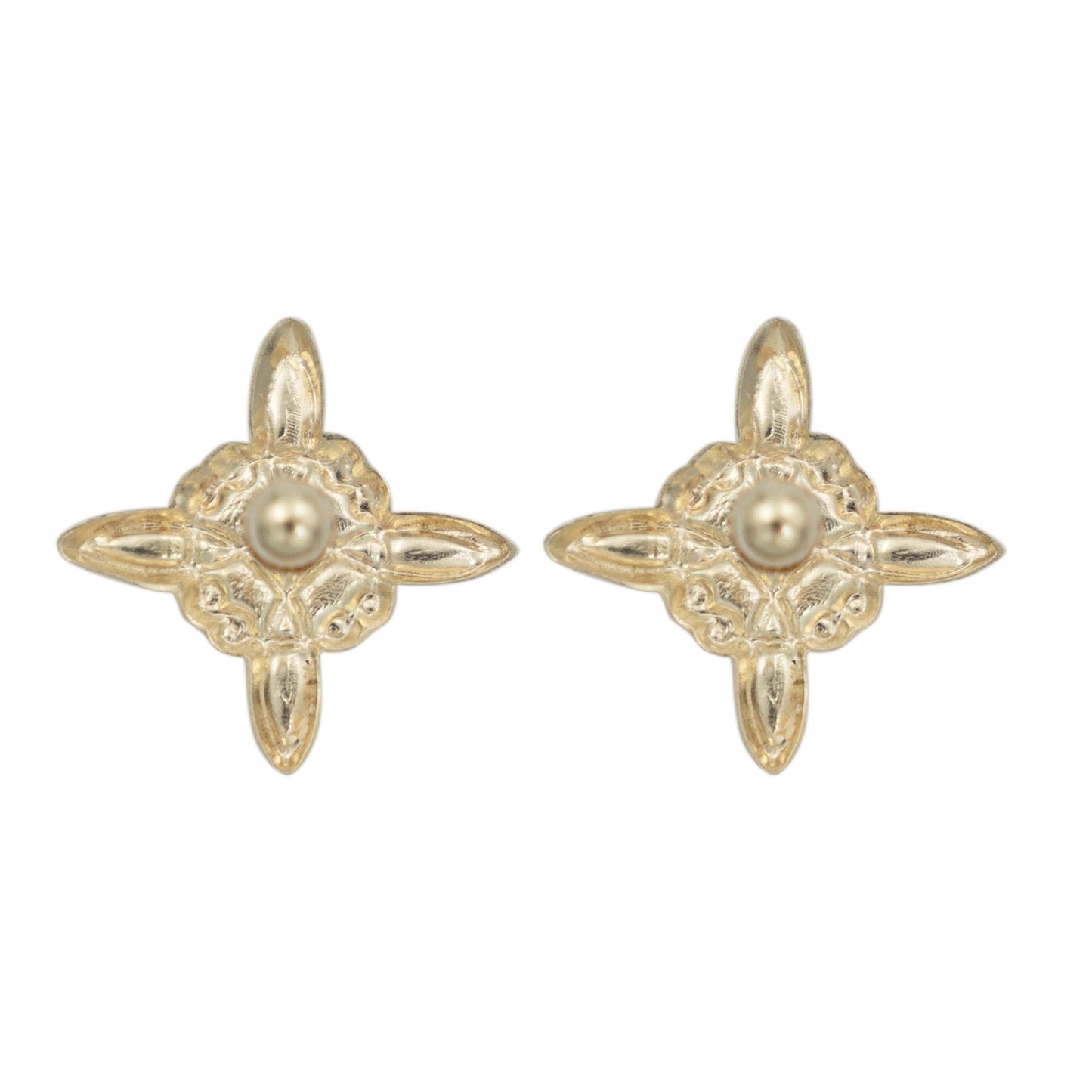 Arete Broquel Nudo De Bruja Arenado Diamantado Oro 10k